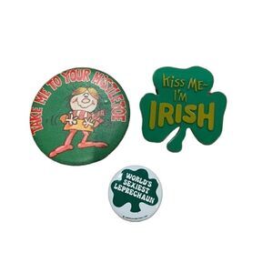 3 for $30! Three vintage buttons‎